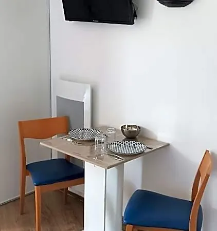 公寓式酒店 Cosy La Defense 3*