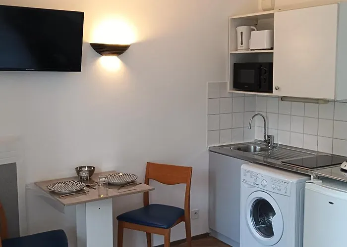 Cosy La Defense Aparthotel 3*